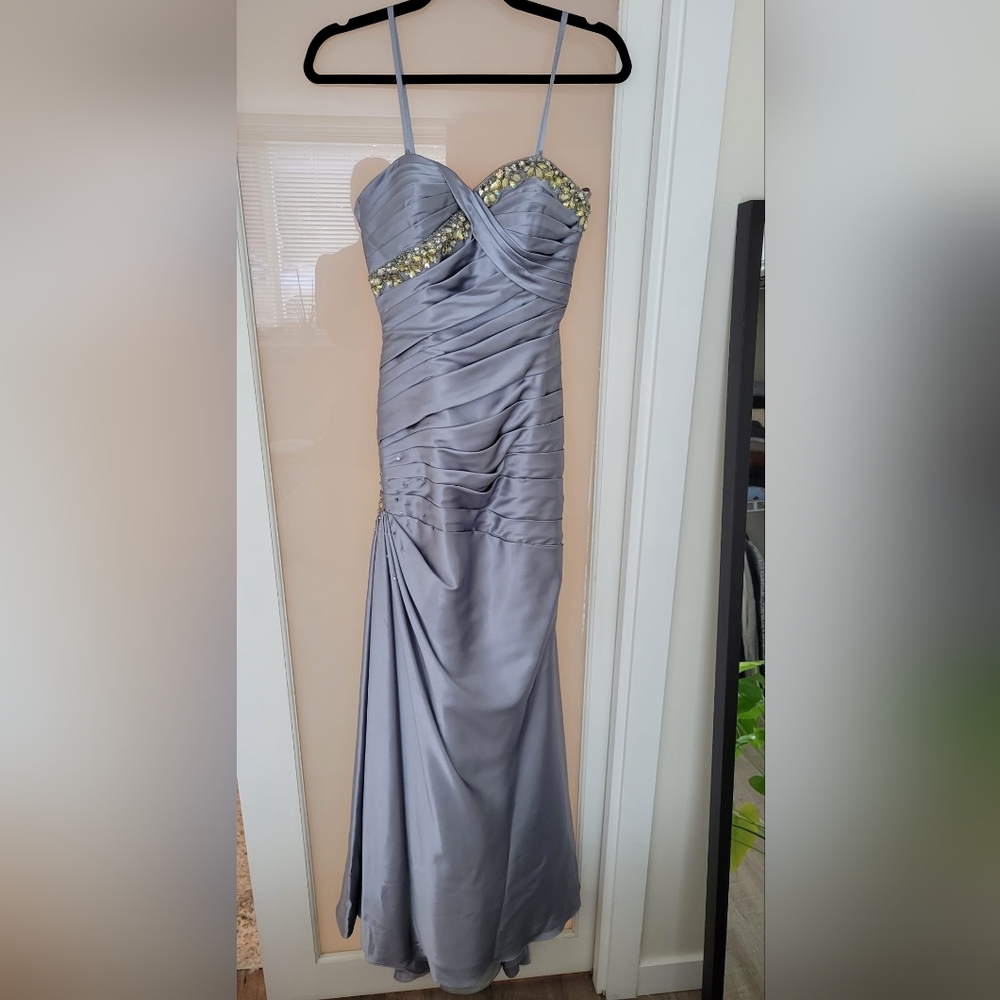 Grad dress